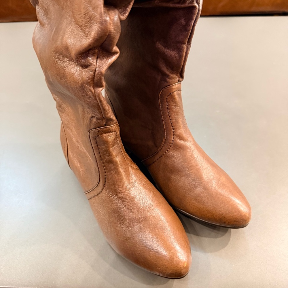 Steve Madden Tan Heeled Boots - Size 8